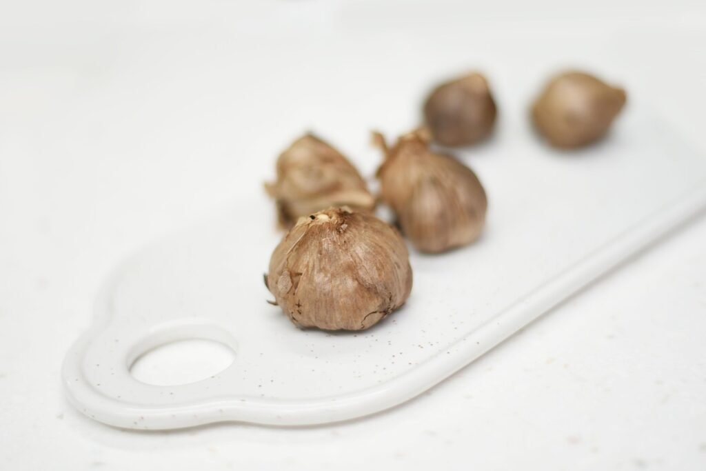 Black Garlic Extract: A Natural Remedy for Heart Health, Immunity, and More